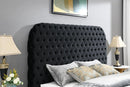 B540-Q BLACK VELVET QUEEN BED W/FIREPLACE, TV MOUNT & BLUETOOTH SPEAKER & USB